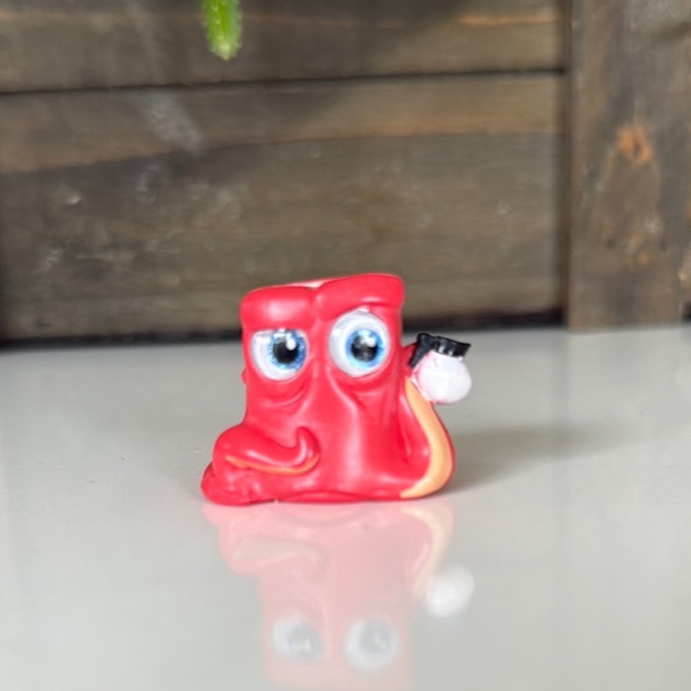 Disney Doorables series 7 Hank